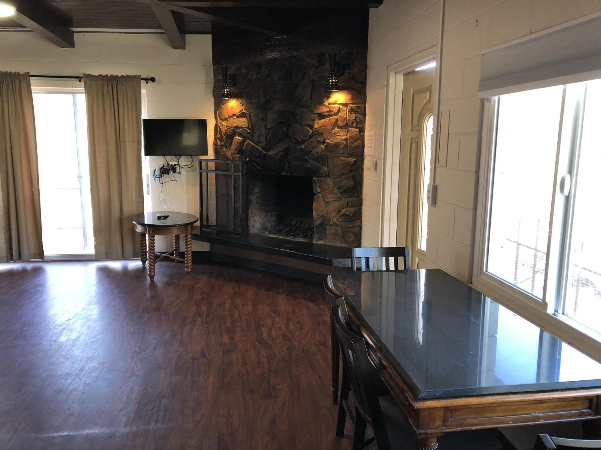 Sierra Lodge Three Rivers Δωμάτιο φωτογραφία